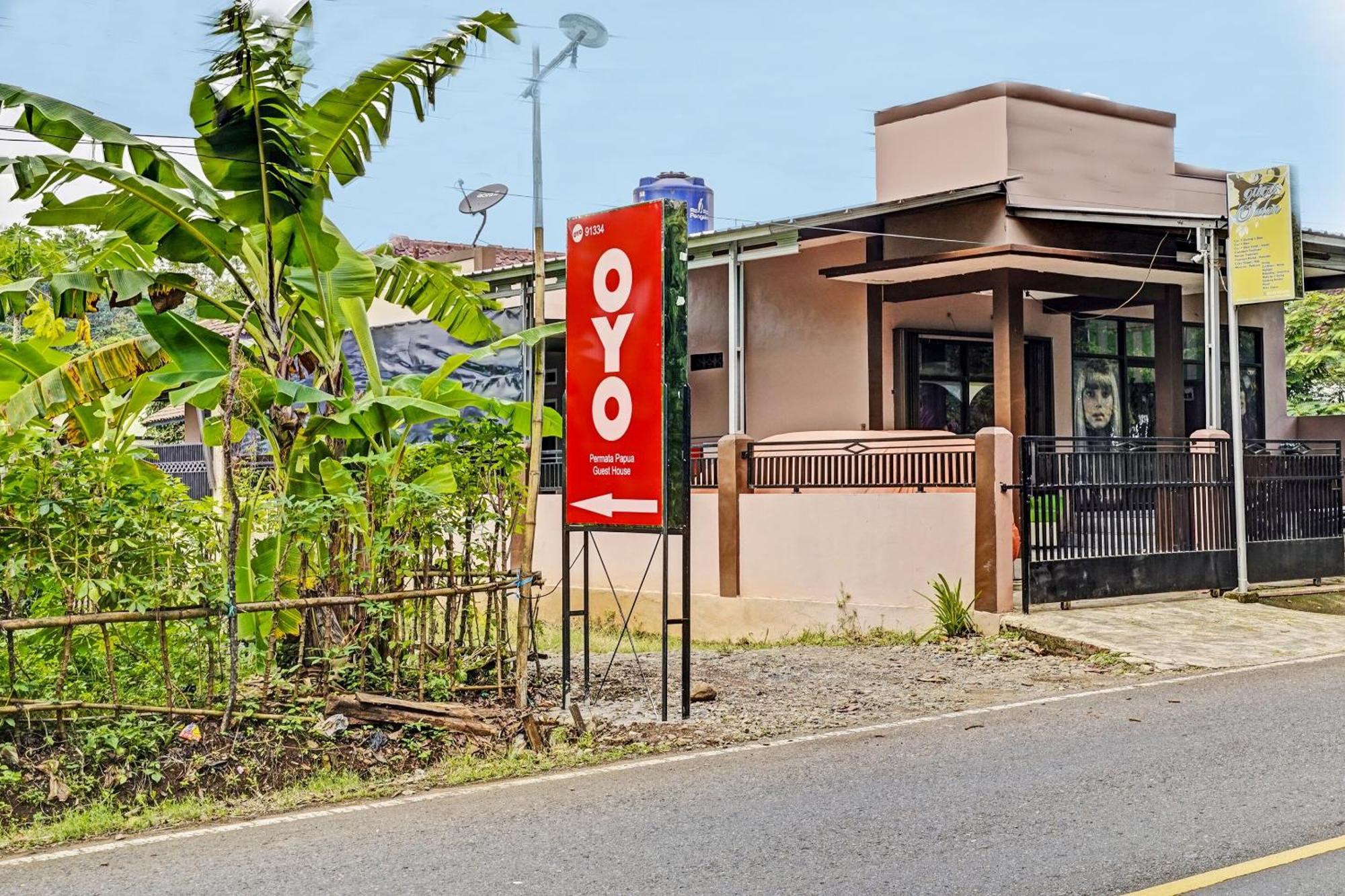 Oyo 91334 Permata Papua Guest House Pameungpeuk  Exteriér fotografie