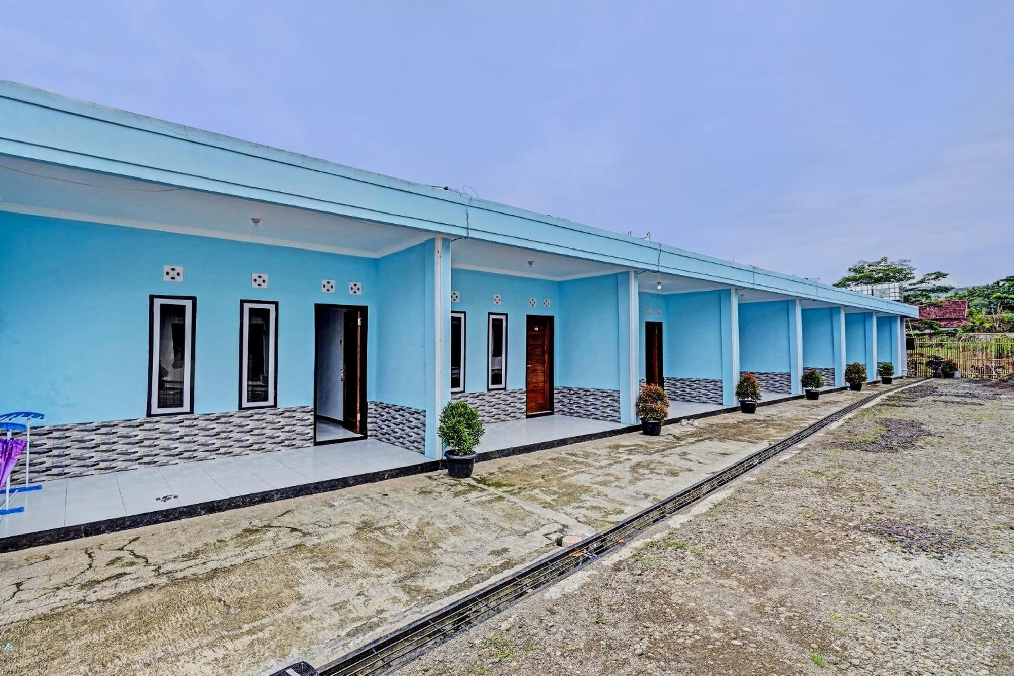 Oyo 91334 Permata Papua Guest House Pameungpeuk  Exteriér fotografie