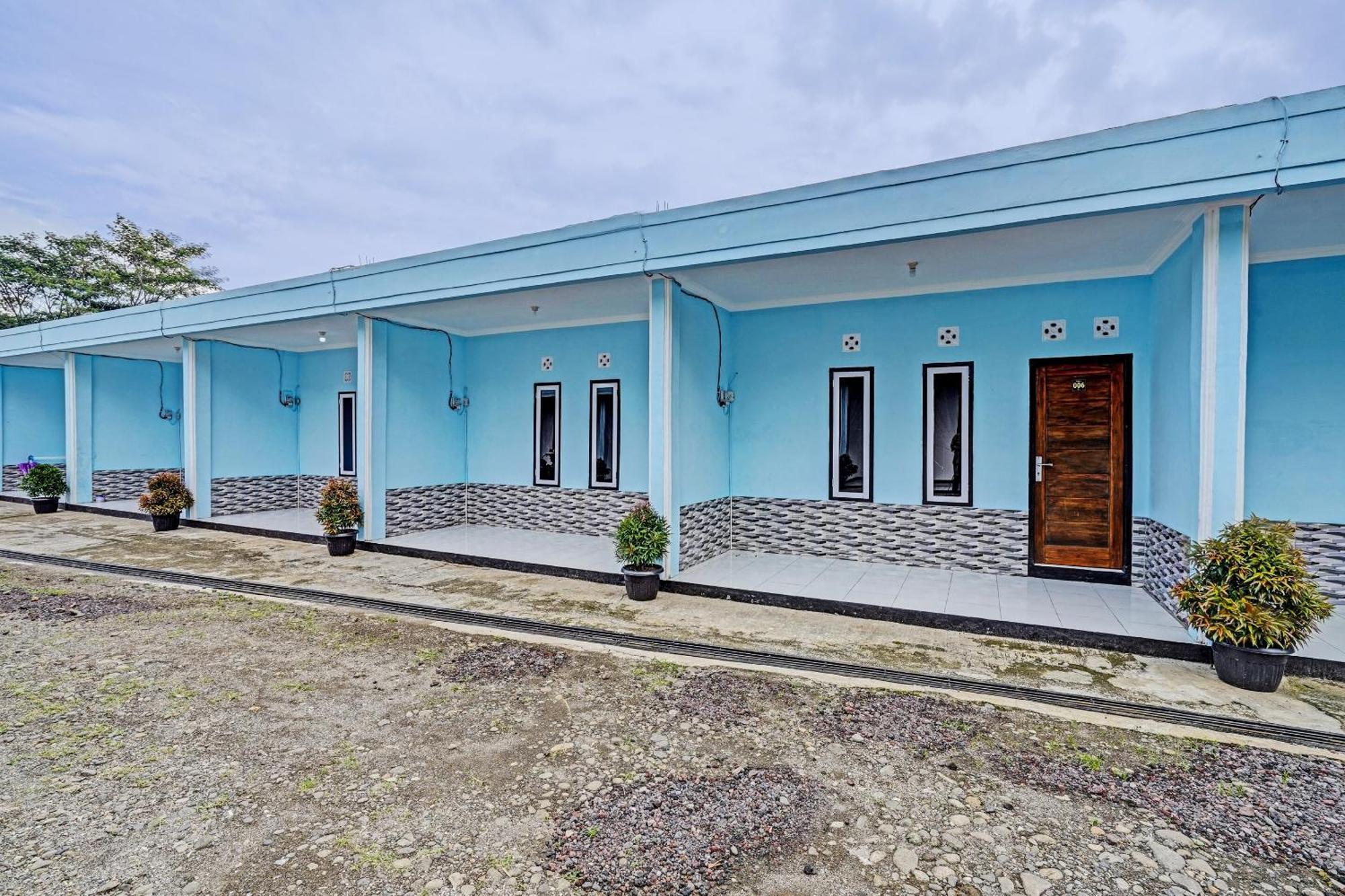 Oyo 91334 Permata Papua Guest House Pameungpeuk  Exteriér fotografie